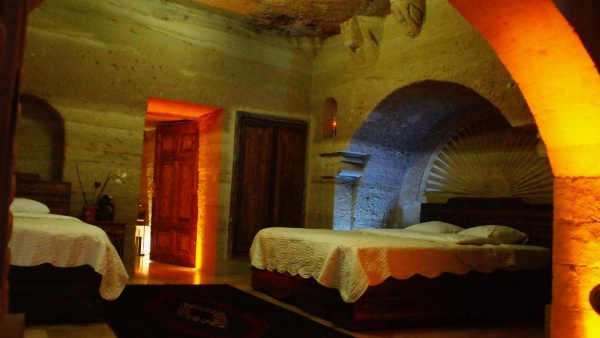 Family Cave Suite Hotel image 35