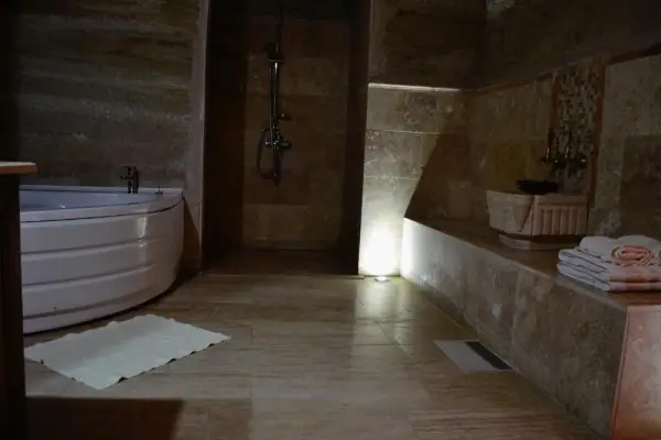 Family Cave Suite Hotel 10